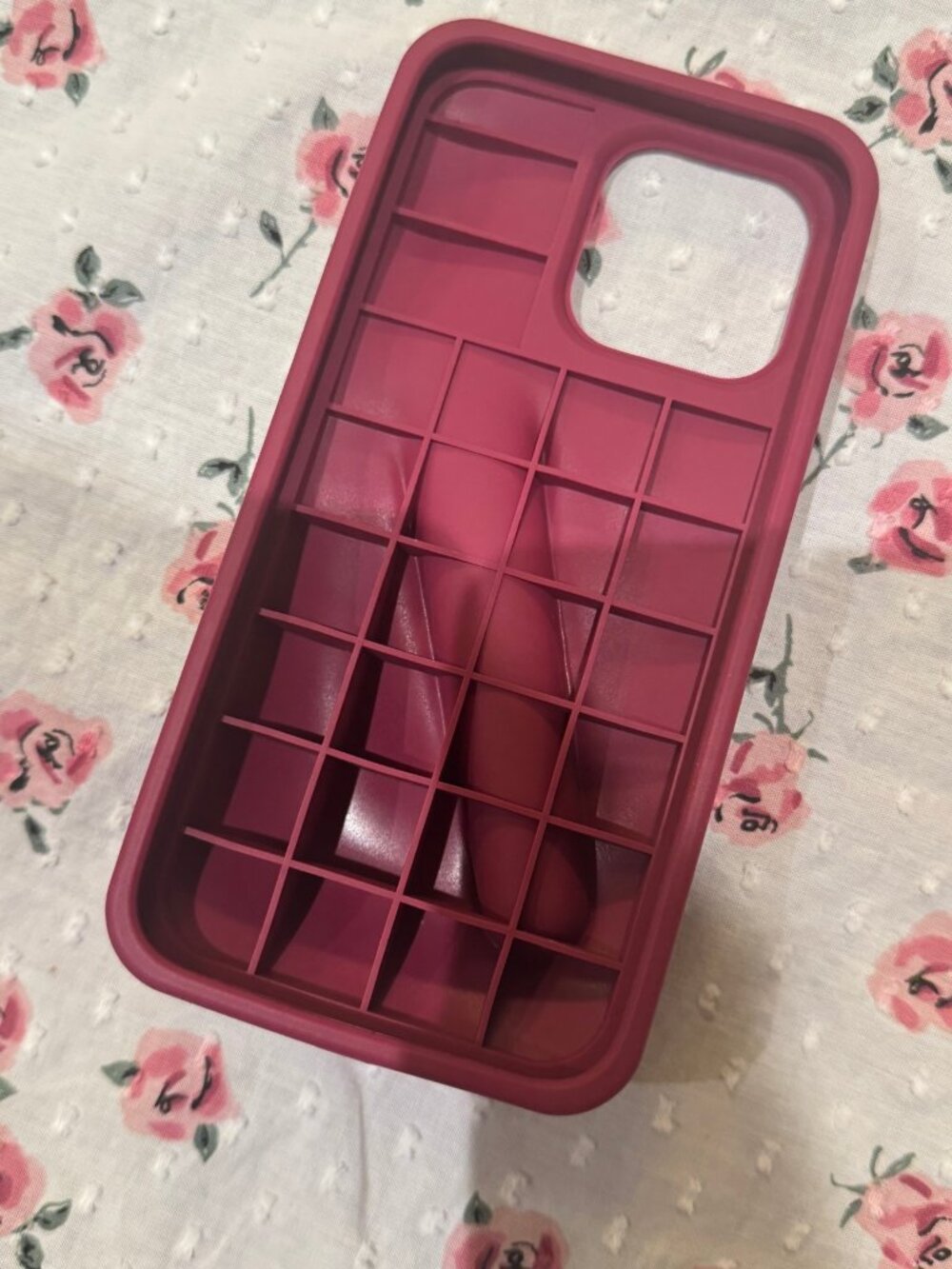 Rhode Lip Case iPhone 15 Pro Max — Raspberry Jelly (Discontinued)